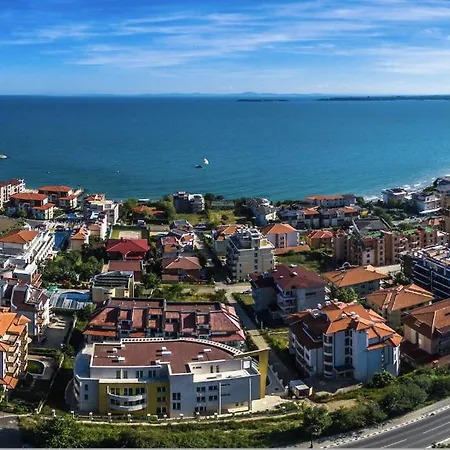 Apartment Sun Palace 4 *