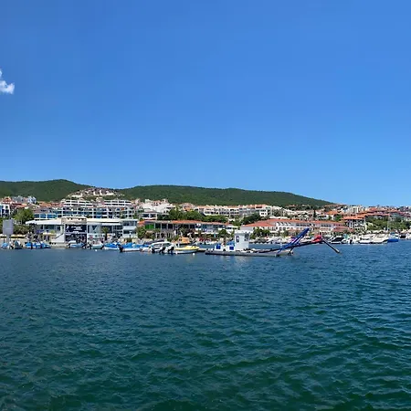 Apartment Sun Palace 4 *
