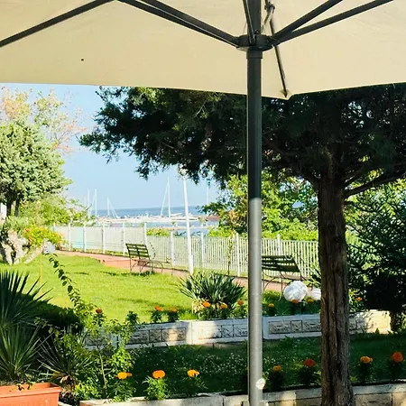 شقة Sun Palace 4 *